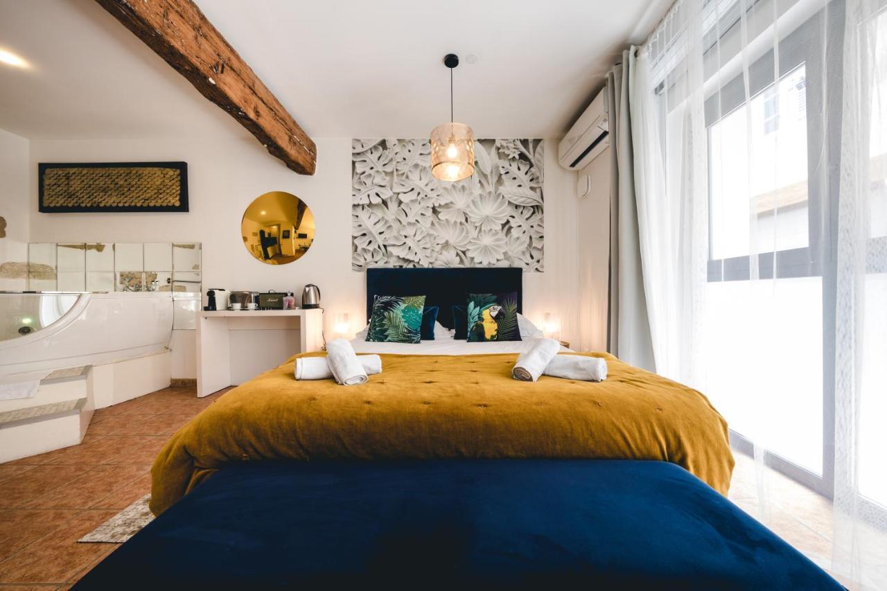Les Precieuses Suites & Spa I อาวีญง ภายนอก รูปภาพ